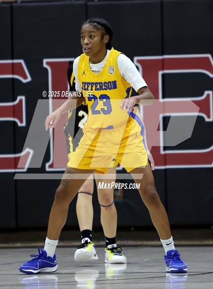 Thumbnail 2 in Alameda vs. Jefferson (Sabrina Ionescu Showcase) photogallery.