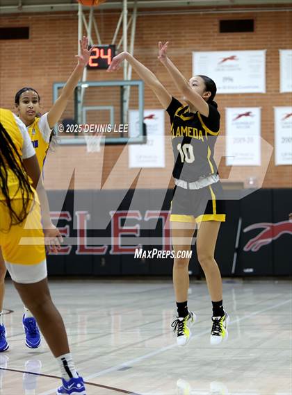 Thumbnail 2 in Alameda vs. Jefferson (Sabrina Ionescu Showcase) photogallery.