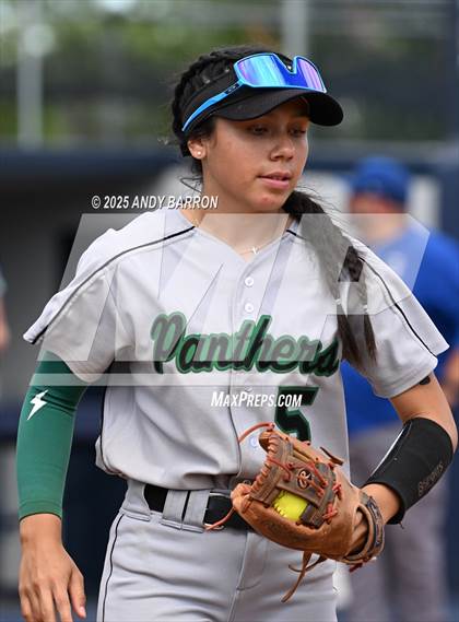 Thumbnail 1 in Palo Verde vs. Reed (NIAA 5A Round 1) photogallery.