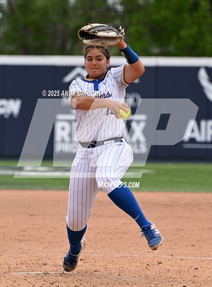 Thumbnail 3 in Palo Verde vs. Reed (NIAA 5A Round 1) photogallery.