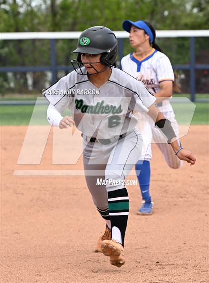 Thumbnail 3 in Palo Verde vs. Reed (NIAA 5A Round 1) photogallery.