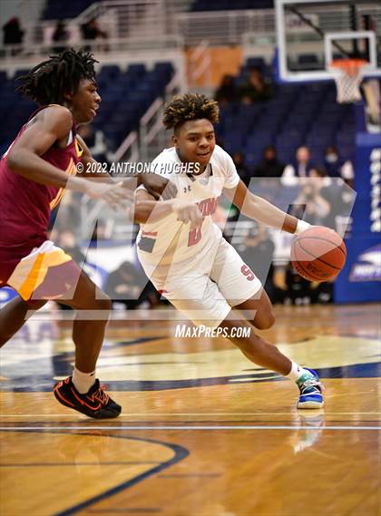 Thumbnail 3 in Archbishop Stepinac vs. Cardinal Hayes (CHSAA Championship) photogallery.