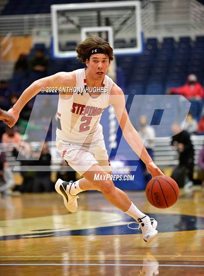 Thumbnail 1 in Archbishop Stepinac vs. Cardinal Hayes (CHSAA Championship) photogallery.