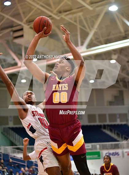 Thumbnail 2 in Archbishop Stepinac vs. Cardinal Hayes (CHSAA Championship) photogallery.