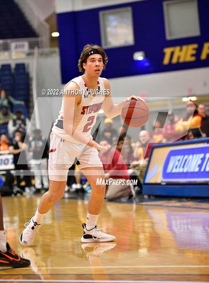 Thumbnail 2 in Archbishop Stepinac vs. Cardinal Hayes (CHSAA Championship) photogallery.