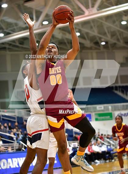 Thumbnail 3 in Archbishop Stepinac vs. Cardinal Hayes (CHSAA Championship) photogallery.