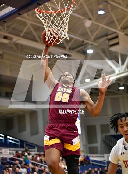 Thumbnail 2 in Archbishop Stepinac vs. Cardinal Hayes (CHSAA Championship) photogallery.