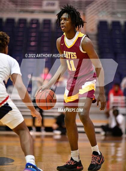 Thumbnail 2 in Archbishop Stepinac vs. Cardinal Hayes (CHSAA Championship) photogallery.
