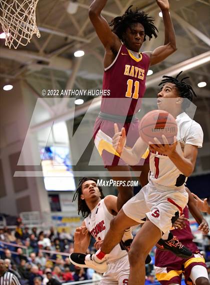 Thumbnail 3 in Archbishop Stepinac vs. Cardinal Hayes (CHSAA Championship) photogallery.