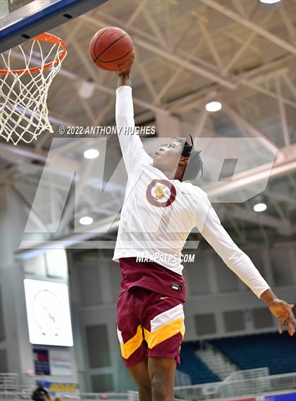 Thumbnail 3 in Archbishop Stepinac vs. Cardinal Hayes (CHSAA Championship) photogallery.