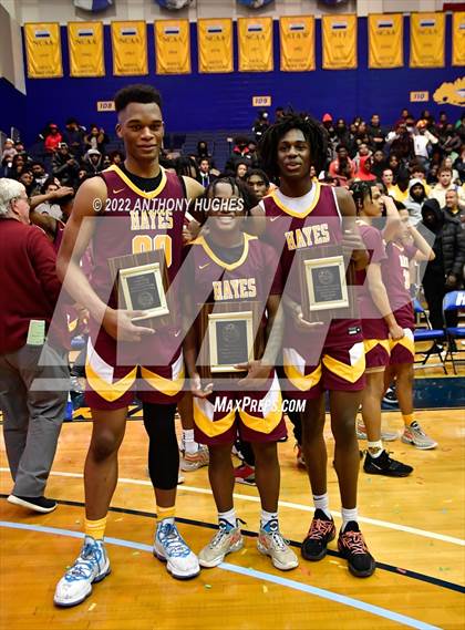 Thumbnail 3 in Archbishop Stepinac vs. Cardinal Hayes (CHSAA Championship) photogallery.