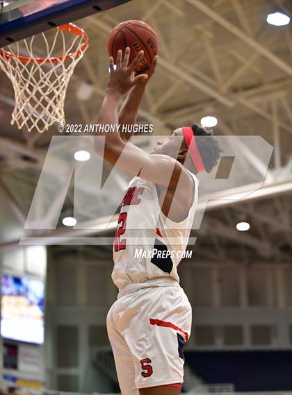 Thumbnail 2 in Archbishop Stepinac vs. Cardinal Hayes (CHSAA Championship) photogallery.