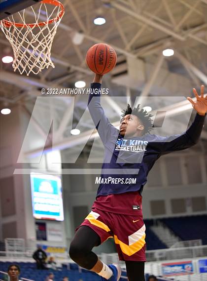Thumbnail 3 in Archbishop Stepinac vs. Cardinal Hayes (CHSAA Championship) photogallery.