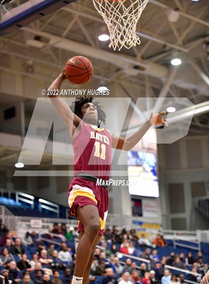 Thumbnail 2 in Archbishop Stepinac vs. Cardinal Hayes (CHSAA Championship) photogallery.