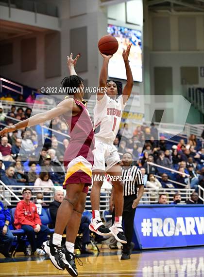 Thumbnail 1 in Archbishop Stepinac vs. Cardinal Hayes (CHSAA Championship) photogallery.