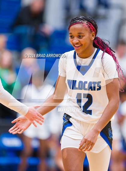 Thumbnail 3 in Queen's Grant vs. Lake Norman (Phenom Lakesgiving) photogallery.
