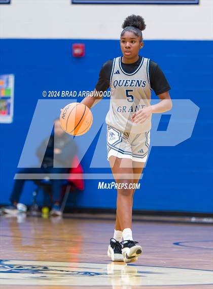 Thumbnail 3 in Queen's Grant vs. Lake Norman (Phenom Lakesgiving) photogallery.