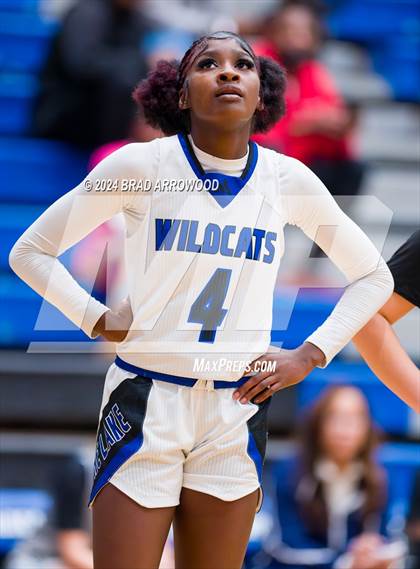 Thumbnail 2 in Queen's Grant vs. Lake Norman (Phenom Lakesgiving) photogallery.