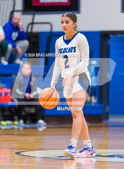 Thumbnail 2 in Queen's Grant vs. Lake Norman (Phenom Lakesgiving) photogallery.