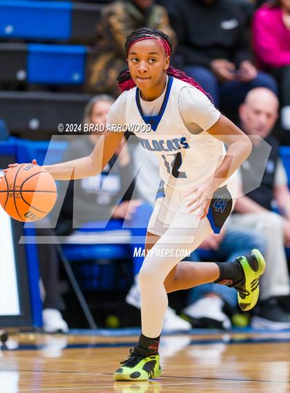 Thumbnail 3 in Queen's Grant vs. Lake Norman (Phenom Lakesgiving) photogallery.