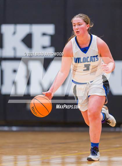 Thumbnail 2 in Queen's Grant vs. Lake Norman (Phenom Lakesgiving) photogallery.