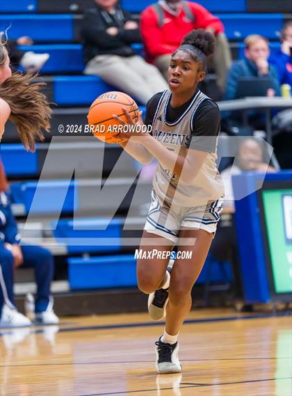 Thumbnail 3 in Queen's Grant vs. Lake Norman (Phenom Lakesgiving) photogallery.