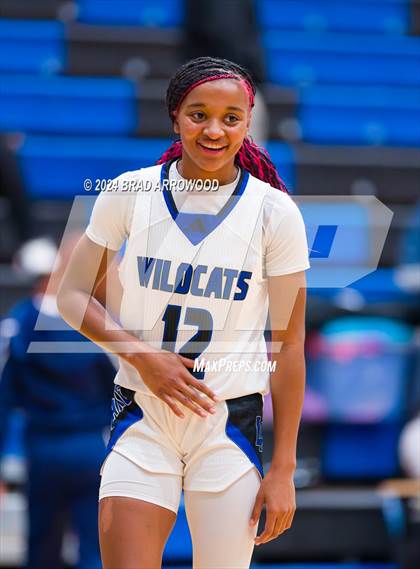 Thumbnail 2 in Queen's Grant vs. Lake Norman (Phenom Lakesgiving) photogallery.