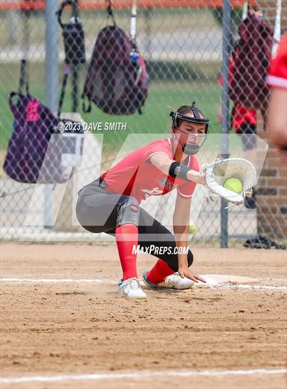 Thumbnail 1 in Western Dubuque vs Independence (West Delaware Invitational) photogallery.