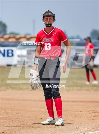 Thumbnail 3 in Western Dubuque vs Independence (West Delaware Invitational) photogallery.