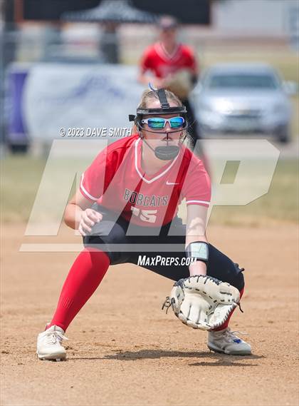Thumbnail 2 in Western Dubuque vs Independence (West Delaware Invitational) photogallery.