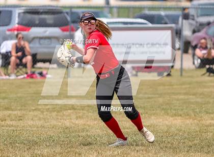 Thumbnail 3 in Western Dubuque vs Independence (West Delaware Invitational) photogallery.