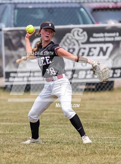 Thumbnail 3 in Western Dubuque vs Independence (West Delaware Invitational) photogallery.