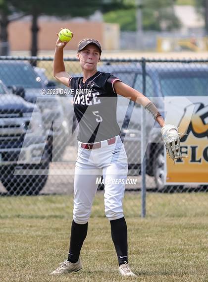 Thumbnail 2 in Western Dubuque vs Independence (West Delaware Invitational) photogallery.