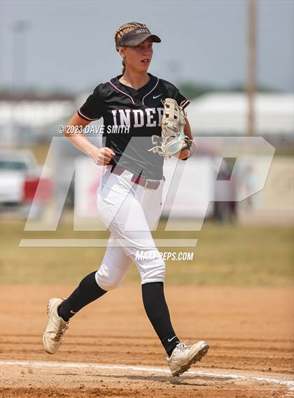 Thumbnail 2 in Western Dubuque vs Independence (West Delaware Invitational) photogallery.