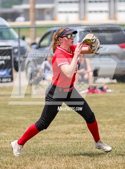 Thumbnail 2 in Western Dubuque vs Independence (West Delaware Invitational) photogallery.