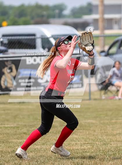 Thumbnail 3 in Western Dubuque vs Independence (West Delaware Invitational) photogallery.