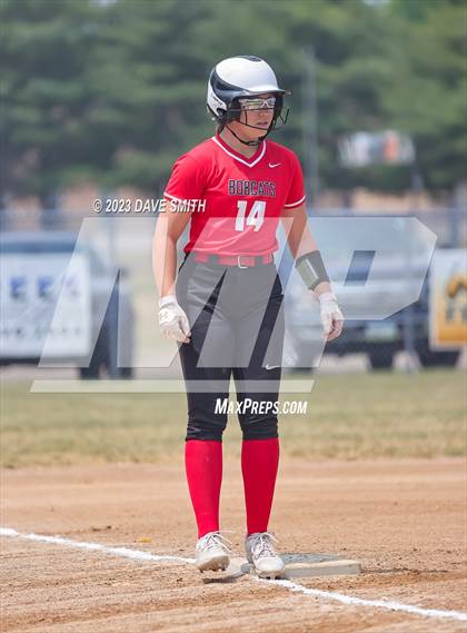 Thumbnail 2 in Western Dubuque vs Independence (West Delaware Invitational) photogallery.