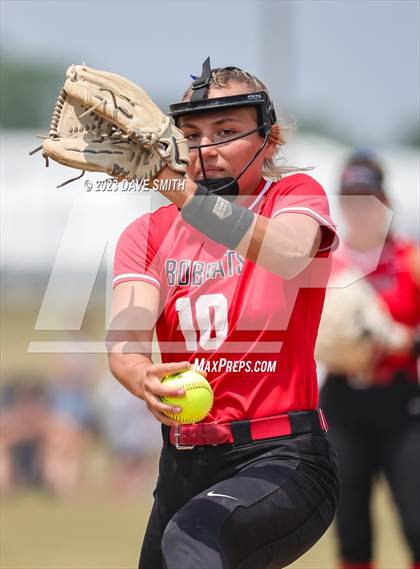 Thumbnail 2 in Western Dubuque vs Independence (West Delaware Invitational) photogallery.