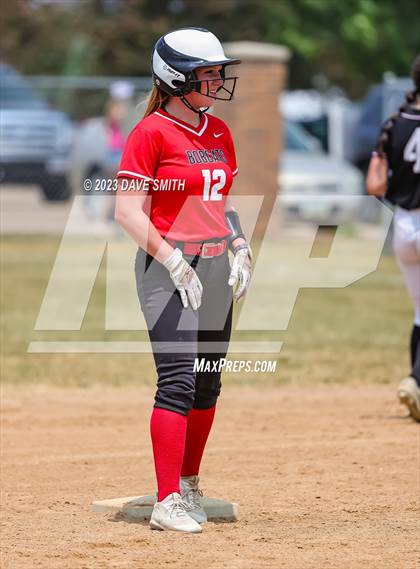 Thumbnail 2 in Western Dubuque vs Independence (West Delaware Invitational) photogallery.