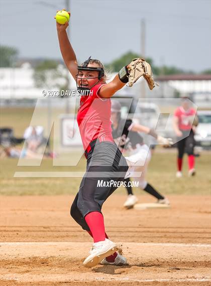 Thumbnail 3 in Western Dubuque vs Independence (West Delaware Invitational) photogallery.