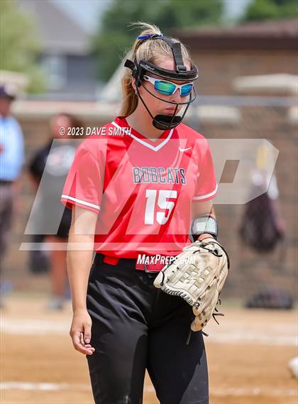 Thumbnail 2 in Western Dubuque vs Independence (West Delaware Invitational) photogallery.