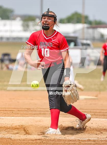 Thumbnail 1 in Western Dubuque vs Independence (West Delaware Invitational) photogallery.