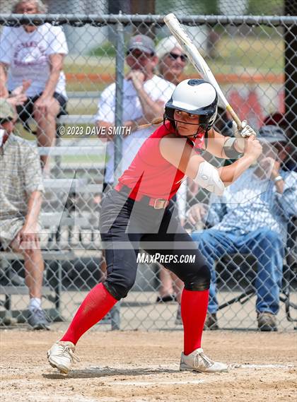 Thumbnail 3 in Western Dubuque vs Independence (West Delaware Invitational) photogallery.