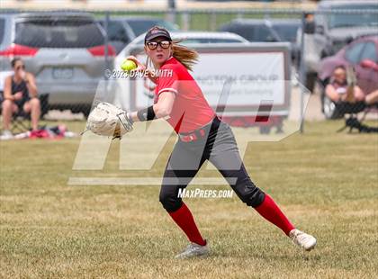 Thumbnail 1 in Western Dubuque vs Independence (West Delaware Invitational) photogallery.