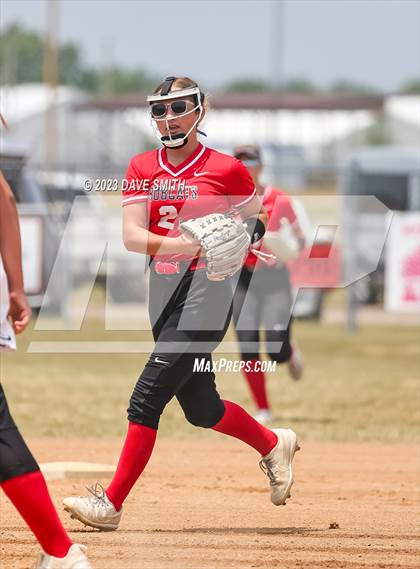 Thumbnail 3 in Western Dubuque vs Independence (West Delaware Invitational) photogallery.