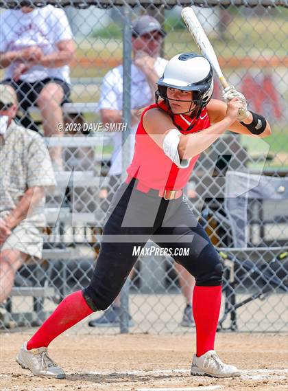 Thumbnail 2 in Western Dubuque vs Independence (West Delaware Invitational) photogallery.