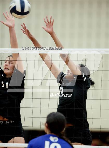 Thumbnail 1 in Boswell vs Fossil Ridge (UIL 6A Volleyball Bi-District) photogallery.