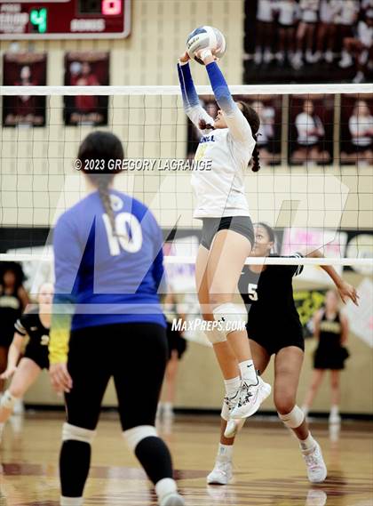 Thumbnail 1 in Boswell vs Fossil Ridge (UIL 6A Volleyball Bi-District) photogallery.