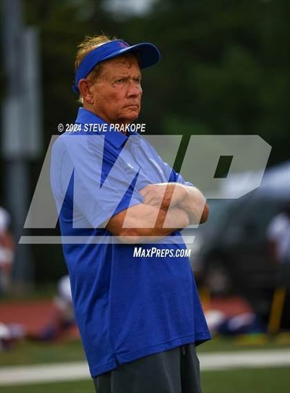Thumbnail 2 in DeMatha @ Archbishop Spalding photogallery.