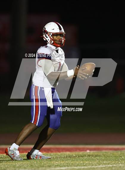 Thumbnail 3 in DeMatha @ Archbishop Spalding photogallery.